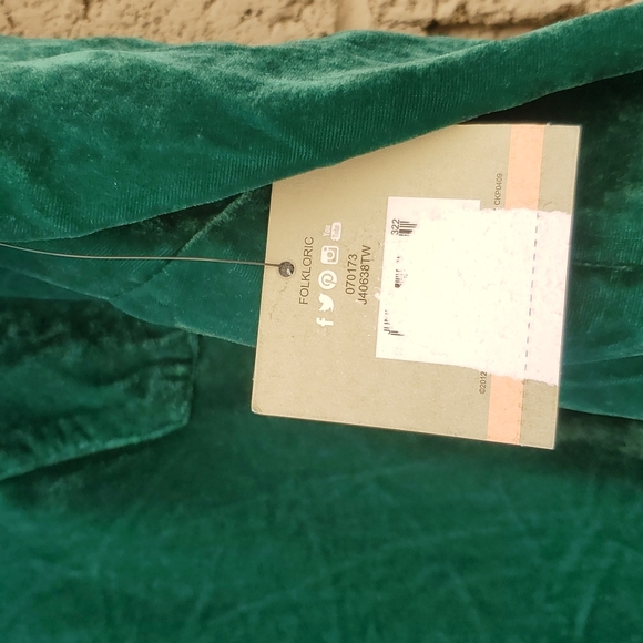 NWT John Mark Green Velvet Collared Tunic Top. - Picture 5 of 11